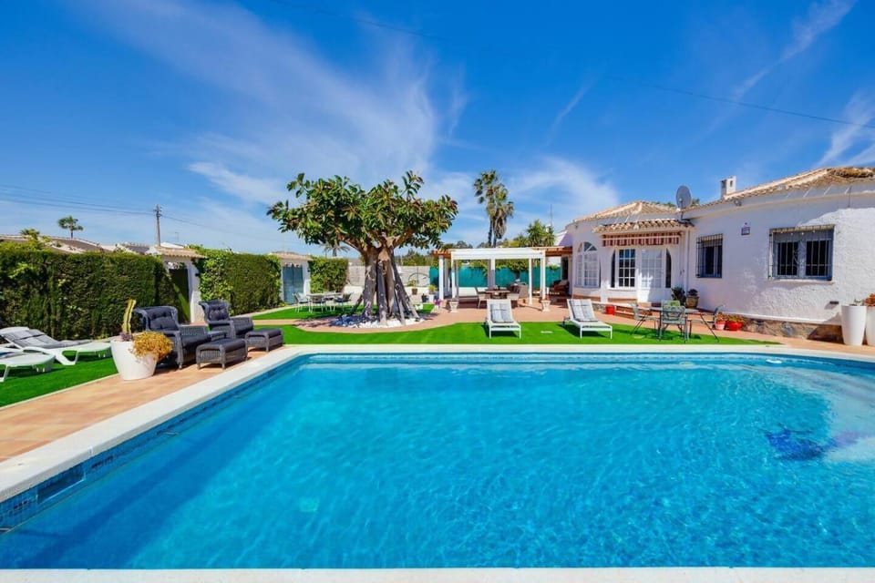 Preciosa villa con piscina, perfecta para familias Apartment in Torrevieja