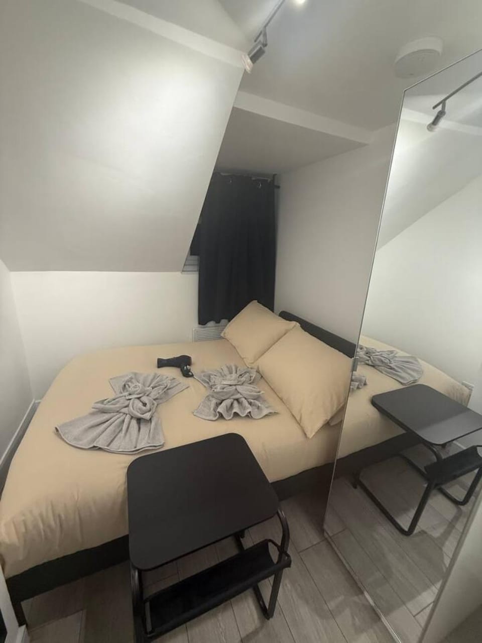 20 minutes to London Waterloo Apartment in London
