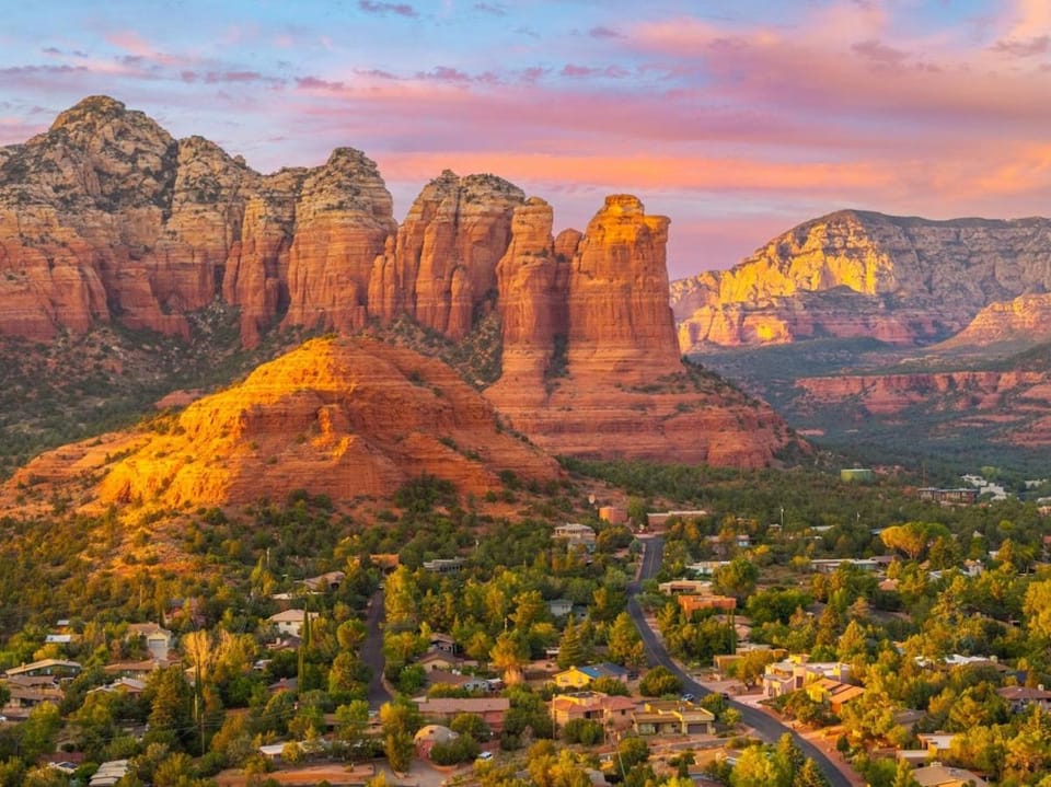 Sedona Red Rock Retreat with Hot Tub and Views House in Sedona