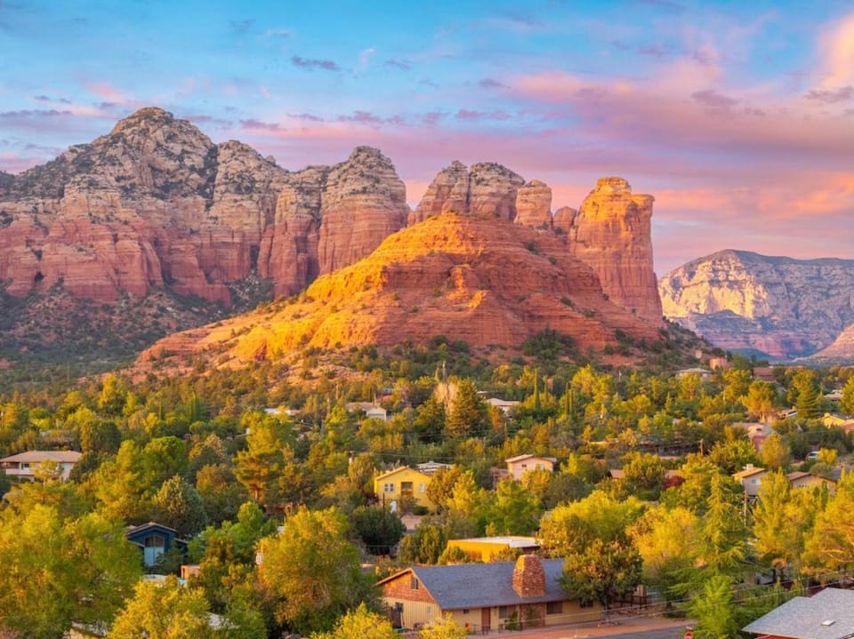 Sedona Red Rock Retreat with Hot Tub and Views House in Sedona