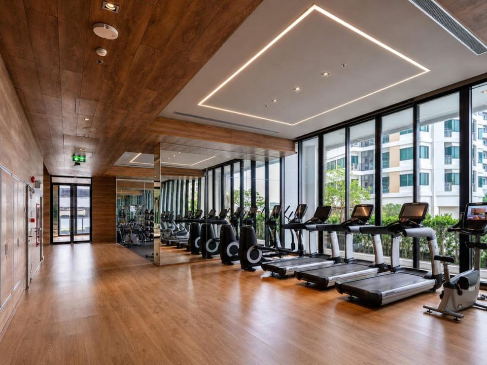 Walk to BTS l Fully Furnish l Pool and Suana Apartment in Bangkok