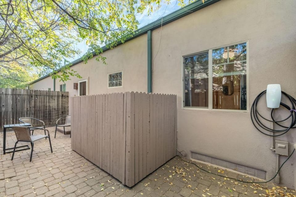2BR Uptown Sedona Gem with EV Charger House in Sedona