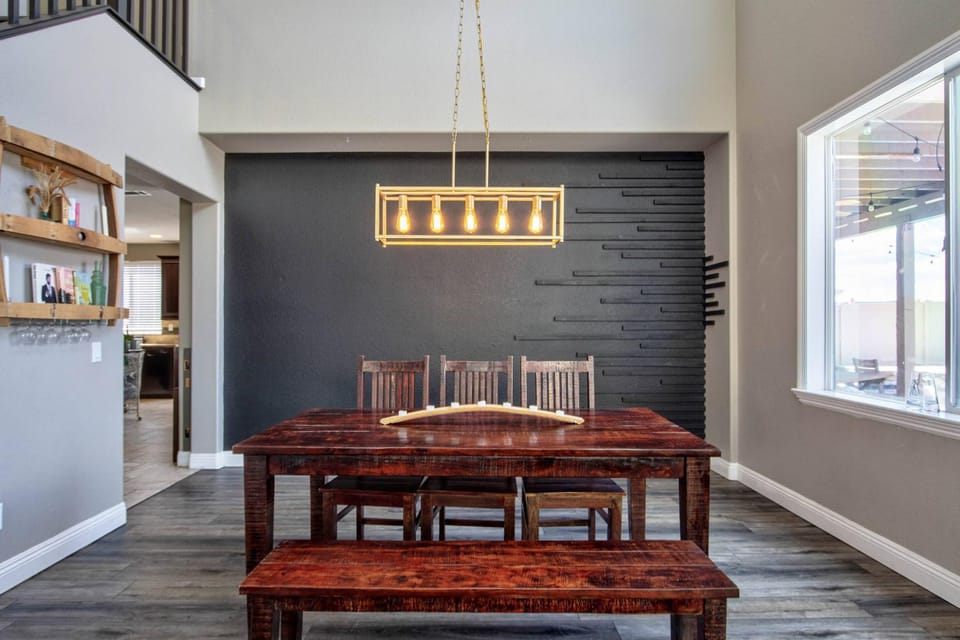 Murrieta Palm Tree Oasis House in Temecula