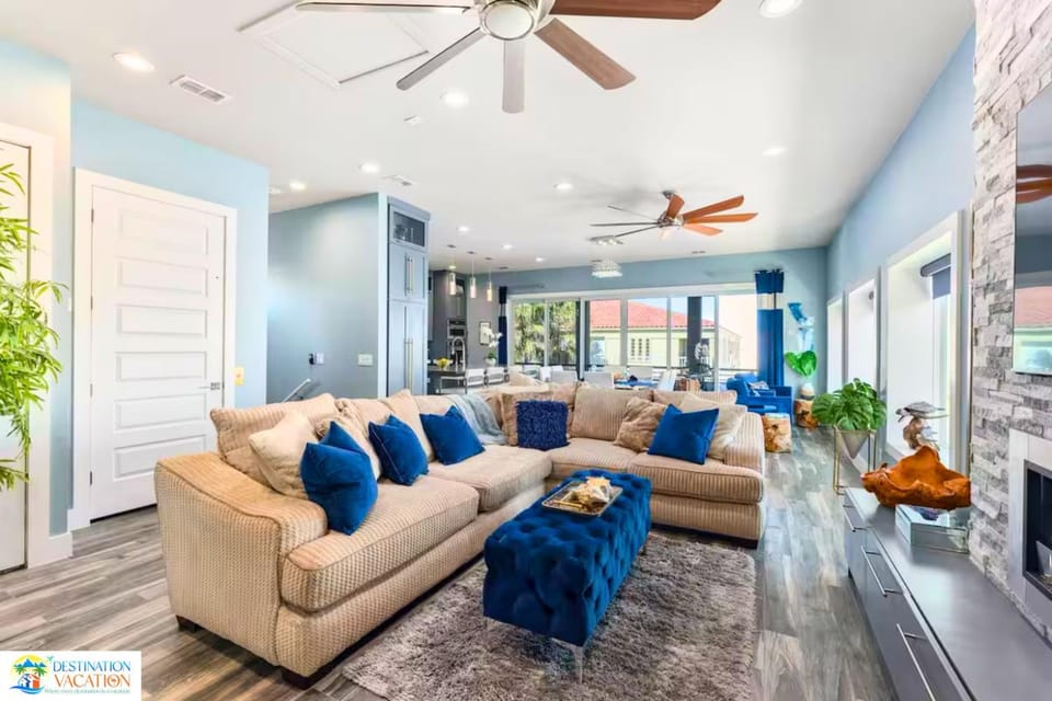 5BR Beachfront Retreat w Private Pool Balconies Apartment in South Padre Island