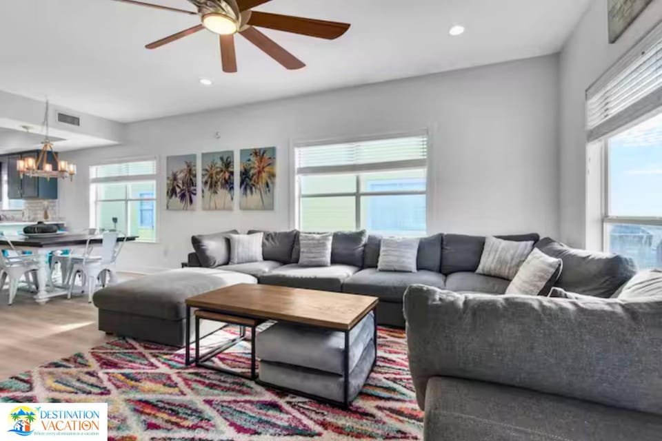 Gulf Shores Beachfront Gem 5BR Pool Walk to Sand Apartment in West Beach