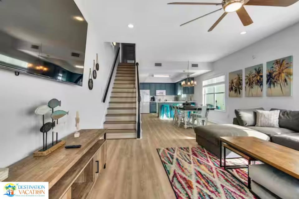 Gulf Shores Beachfront Gem 5BR Pool Walk to Sand Apartment in West Beach