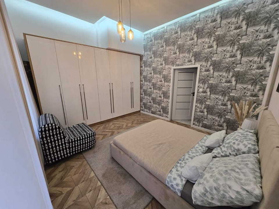 Bed, Photo of the whole room, Bedroom, wardrobe