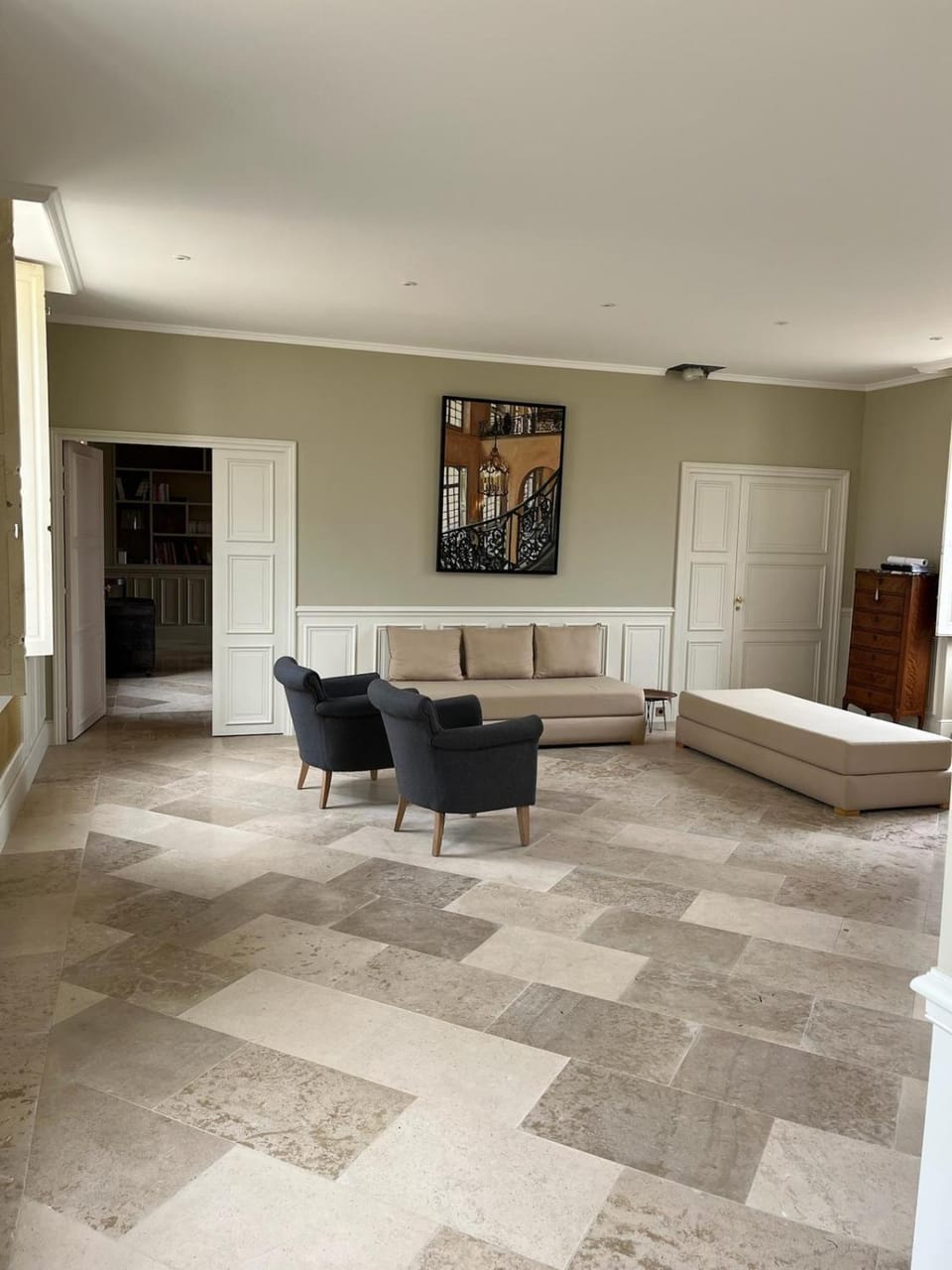Living room, Seating area