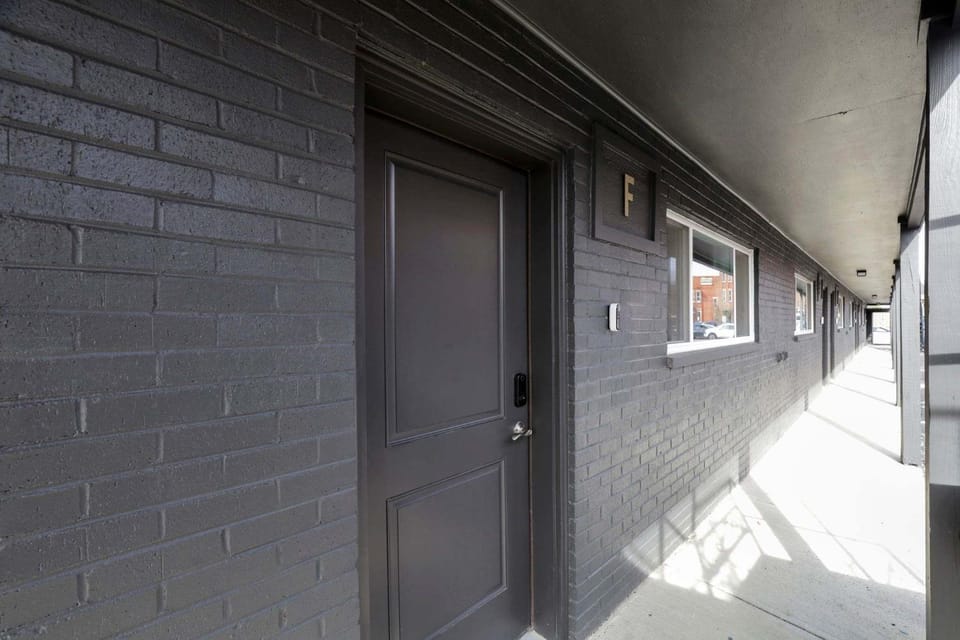 New Columbus Studio Steps from Downtown Parking Apartment in Ohio