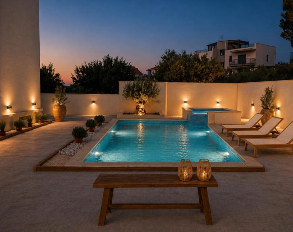 Mare Vista Rooftop Penthouse Sea View & Private Jacuzzi Apartment in Okrug Gornji