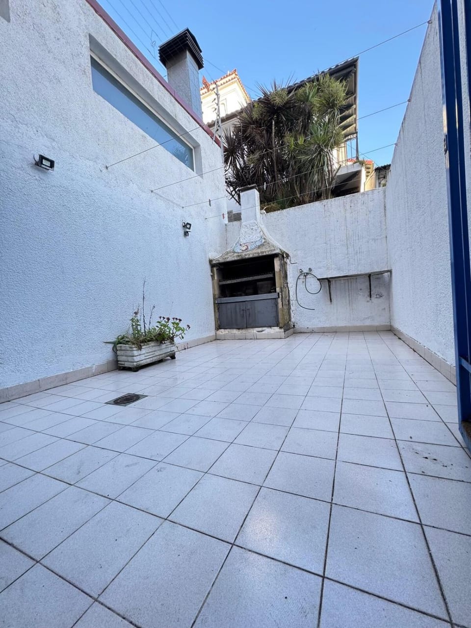 Patio, BBQ facilities