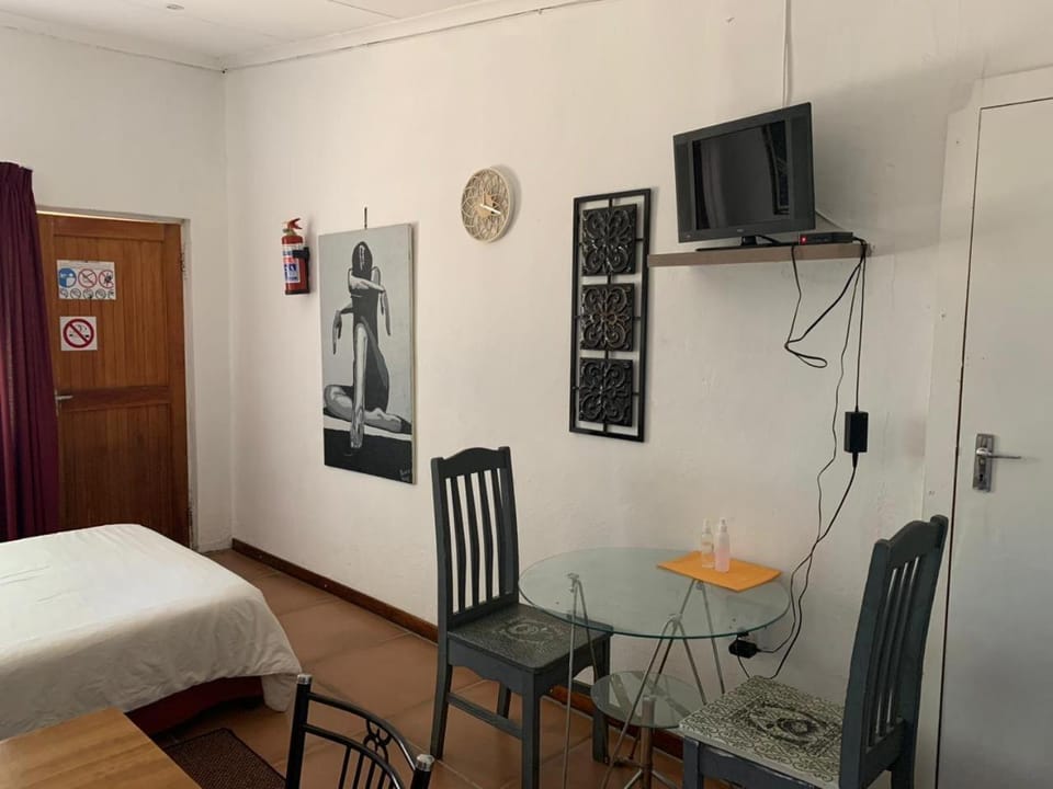 Serenity Guesthouse Bed and Breakfast in North West, South Africa
