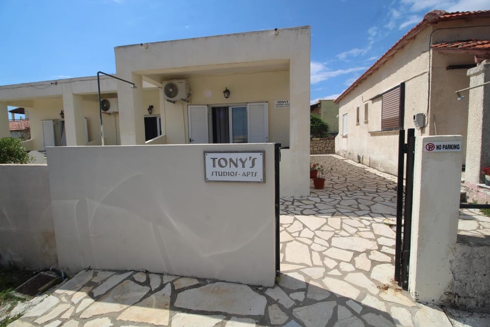 Property building, Property logo or sign
