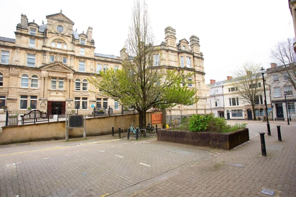 Cardiff Bay Studio Apartment in Cardiff