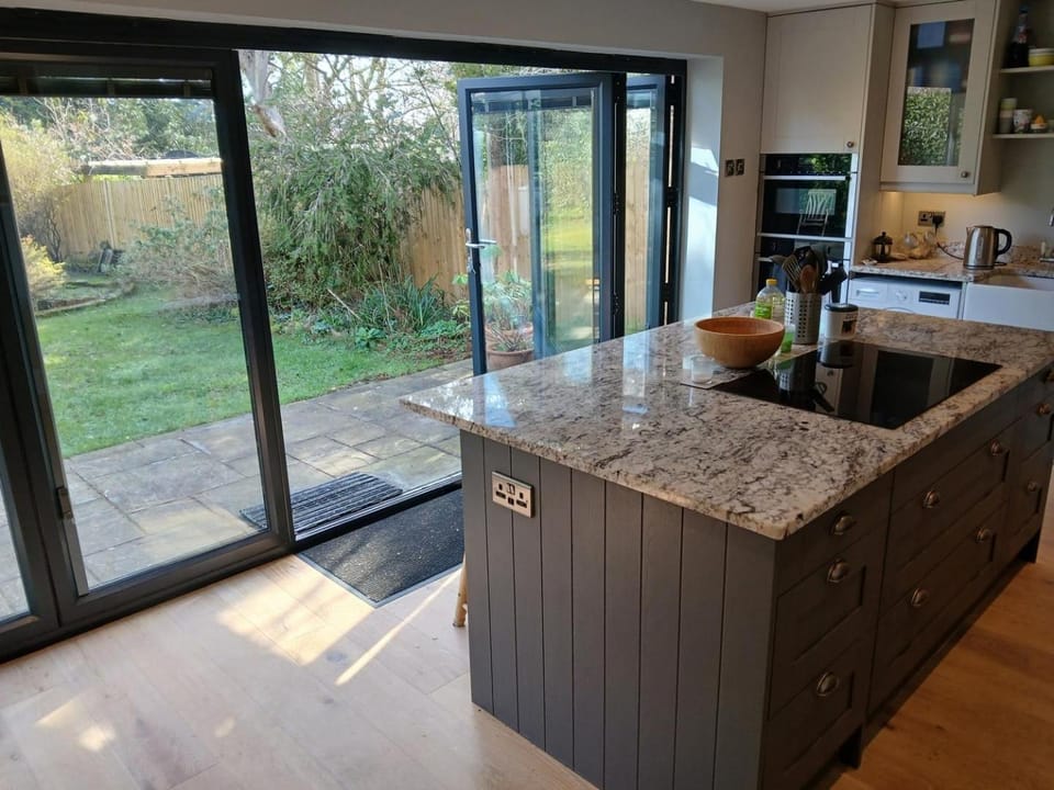 Garden, Kitchen or kitchenette, stove