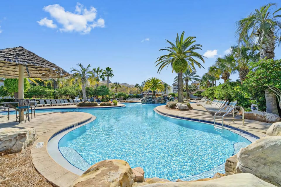 Day, Natural landscape, Summer, Garden, Seating area, Swimming pool