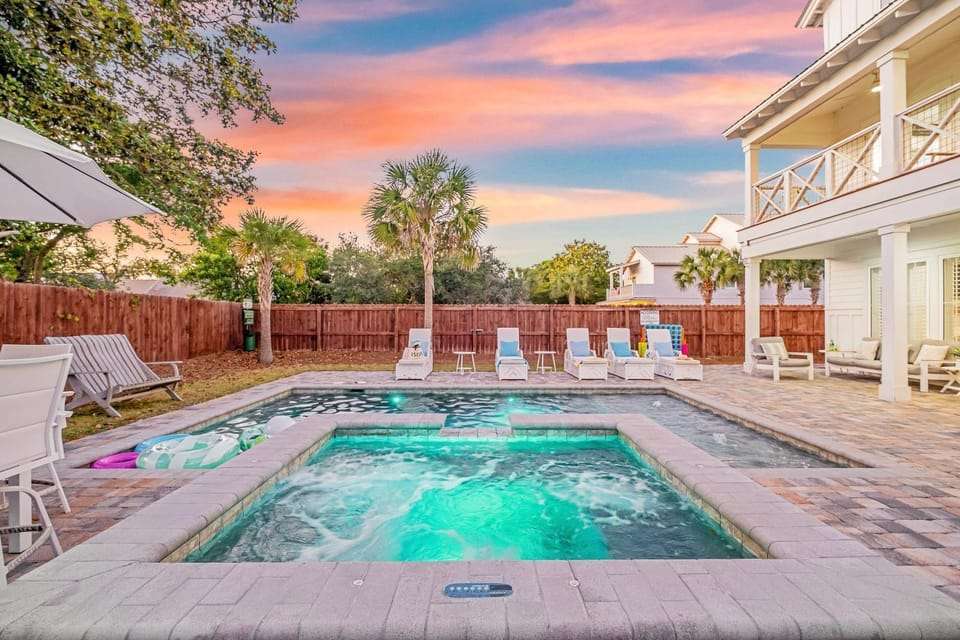Waterdog I by Travel Life Vacations House in Destin