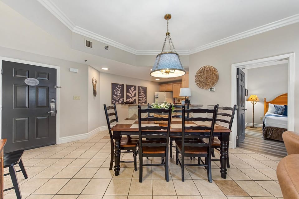 Day, Kitchen or kitchenette, Dining area, Bedroom, furniture