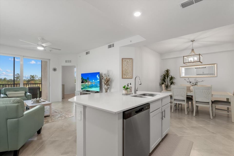 Wellen Golf 3-Bed, 2-Bath Condo House in North Port