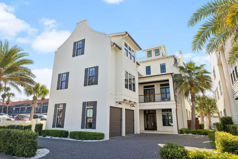 Seas the Moment House in Destin