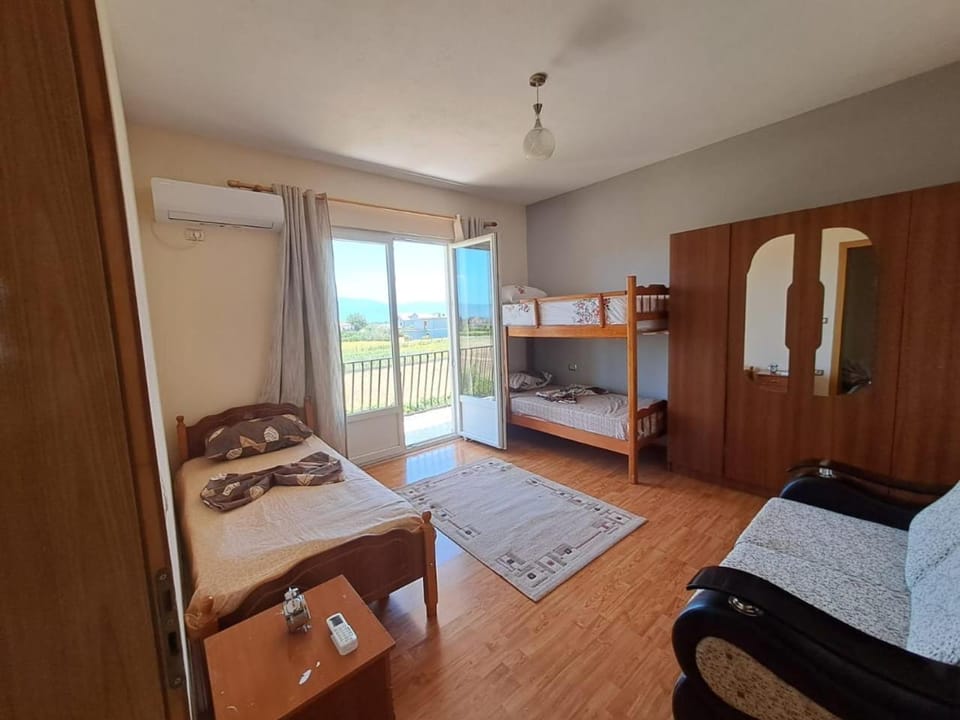 Bed, Photo of the whole room, Bedroom, towels, wardrobe, air conditioner