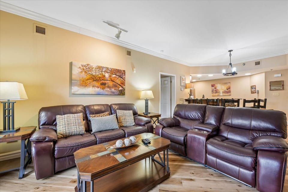 Living room, Seating area, Dining area, furniture, air conditioner