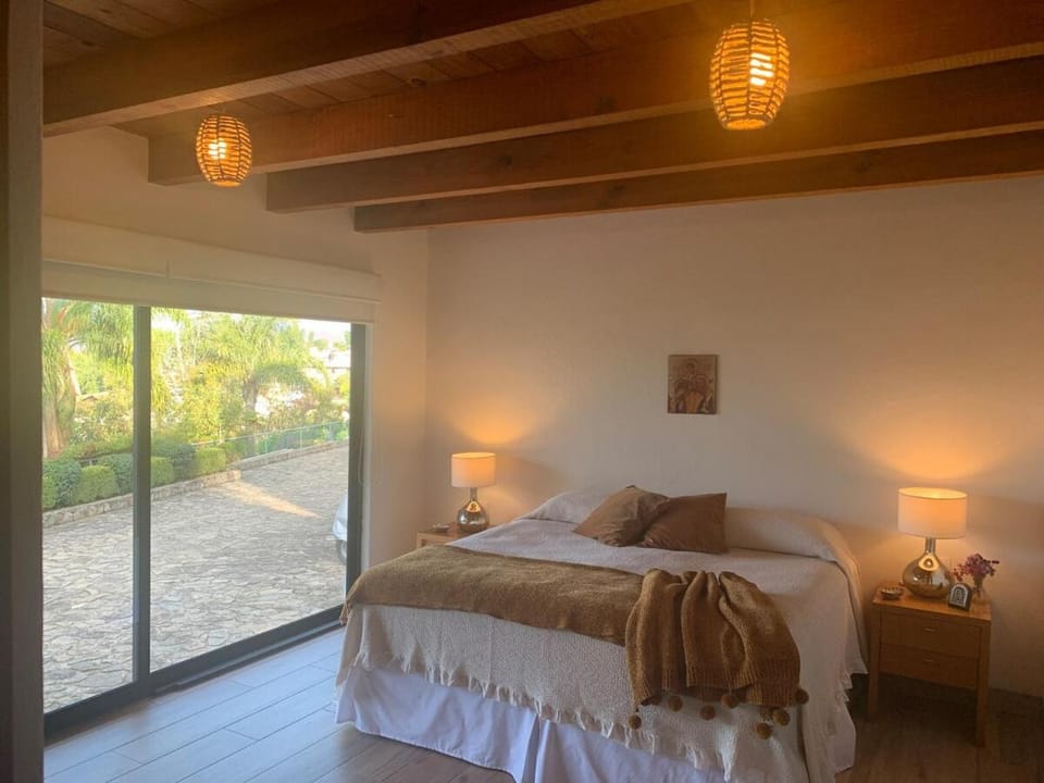 The House with the View&Location Villa in Valle de Bravo