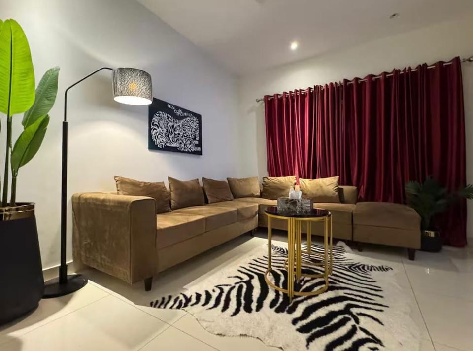 THE BLACK ROCK 2BR APARTMENTS IN E-11 Islamabad Apartment in Islamabad