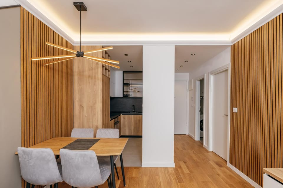 Dining area, kitchen