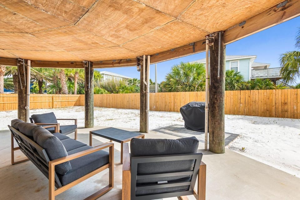 Sandy Mint House in Pensacola Beach