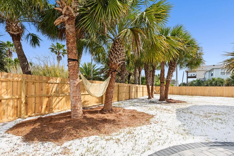 Sandy Mint House in Pensacola Beach