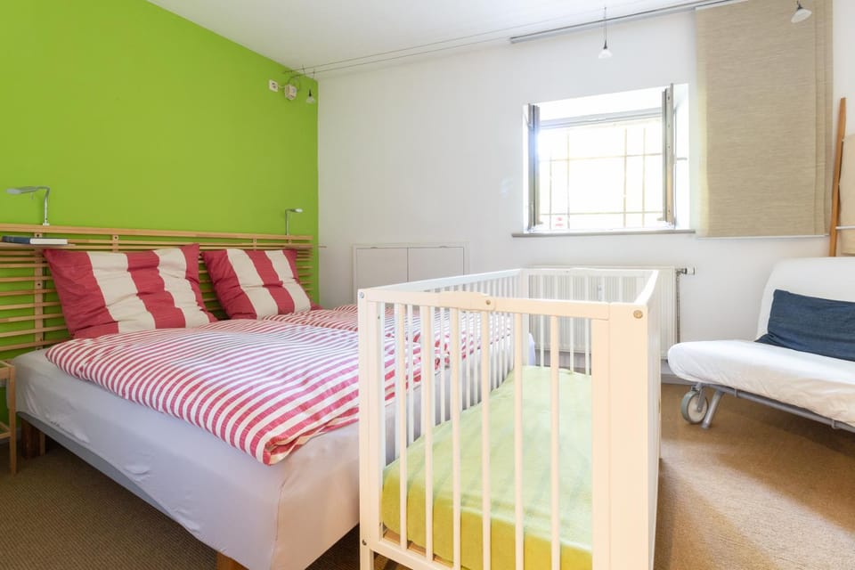 Bed, Photo of the whole room, Bedroom, cot