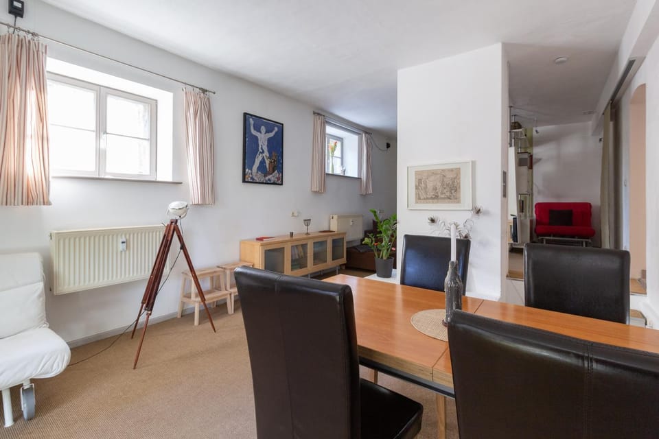 Living room, Photo of the whole room, Seating area