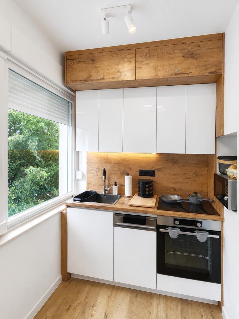 dishwasher, microwave, oven, stove, kitchen