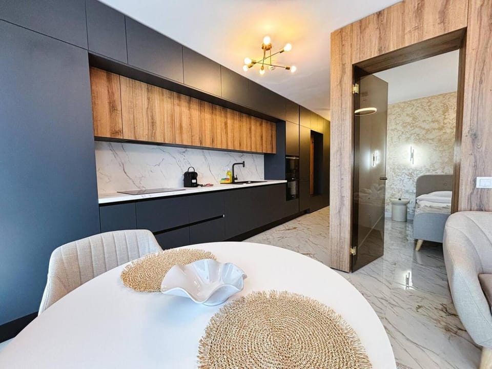 Aeroluxe Airport Apartament - Private Parking Apartment in Cluj-Napoca
