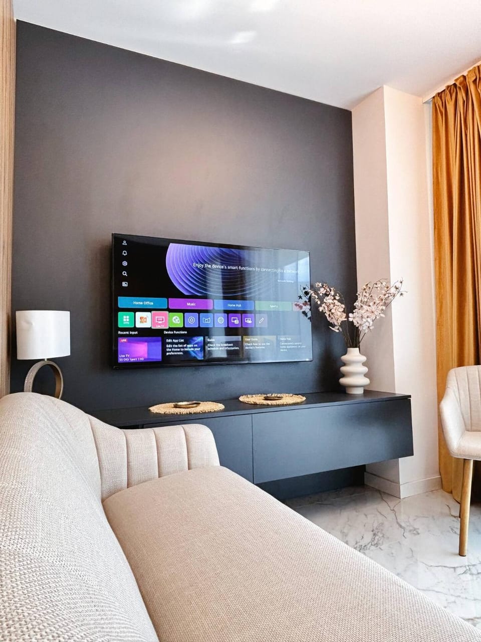 Aeroluxe Airport Apartament - Private Parking Apartment in Cluj-Napoca