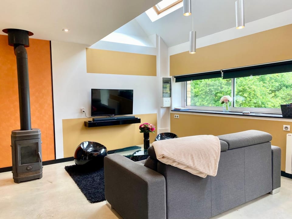 TV and multimedia, Living room