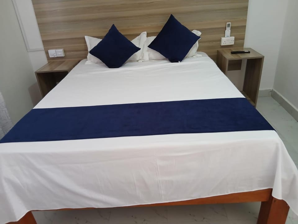Bed, Bedroom, bunk bed
