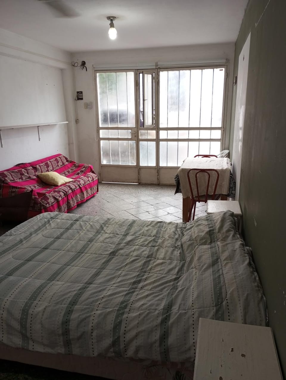 Bed, Photo of the whole room, Seating area, Bedroom
