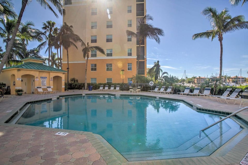 Sunsets & Sails! Waterfront Punta Gorda Condo House in Burnt Store Marina