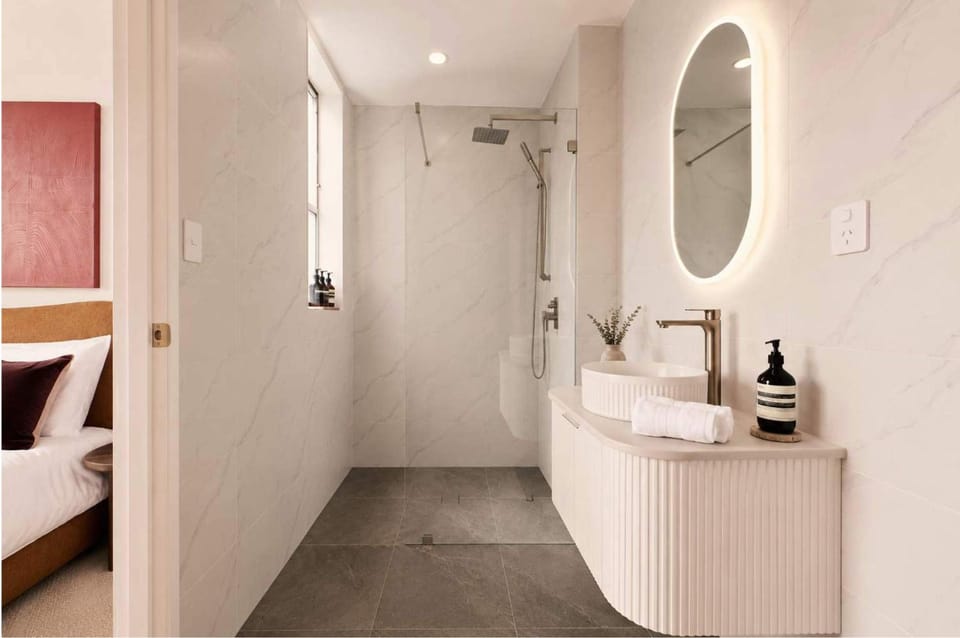 Shower, Bathroom, towels