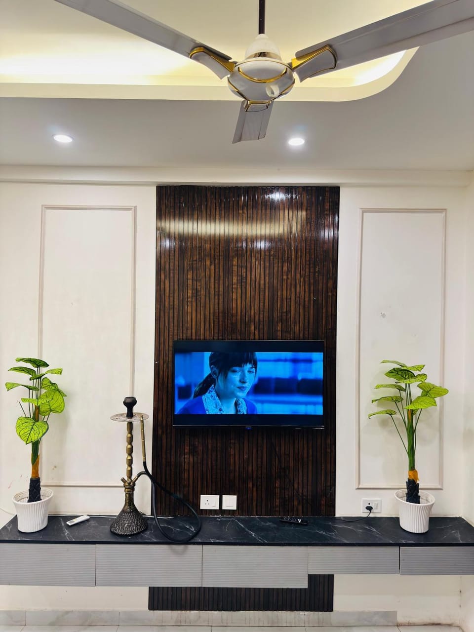 The Skyline Studios Hotel in Noida