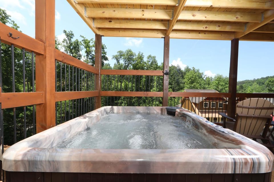 Dive Right In Chalet in Gatlinburg