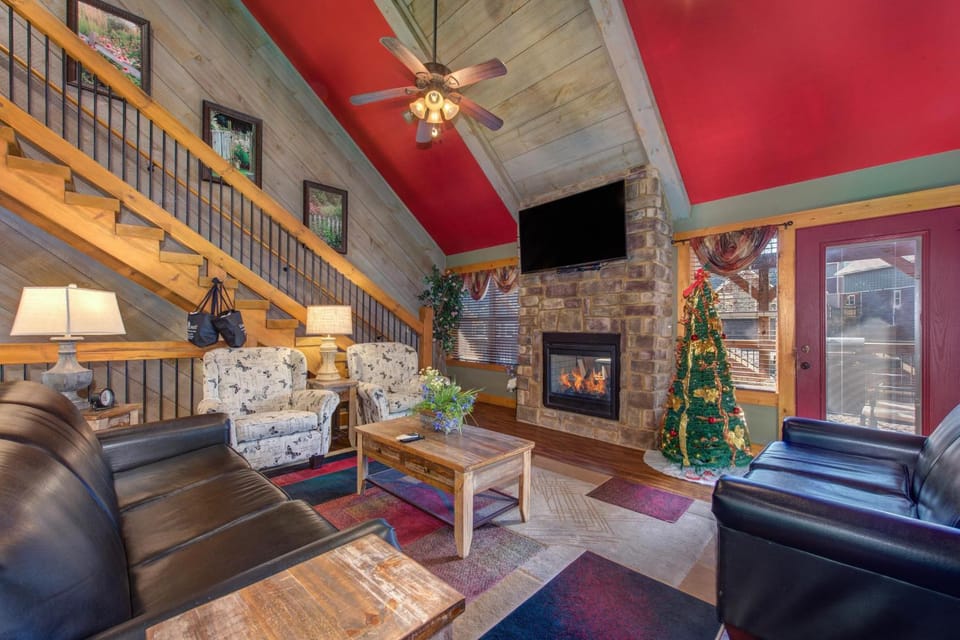 Aqua Paradise Chalet in Gatlinburg