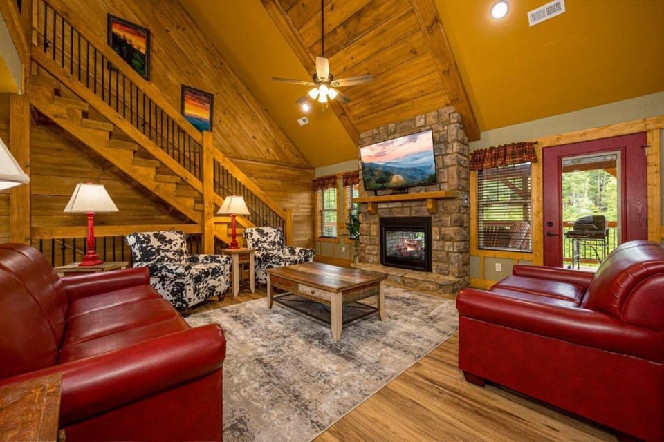 Almost Heaven Chalet in Gatlinburg