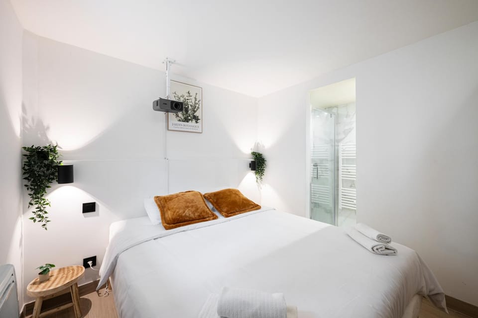 Cozy & Renovated - Close to Market Square Restaurants Apartment in Nice