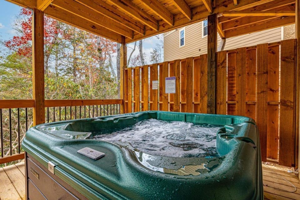 Harmony Peak Chalet in Gatlinburg