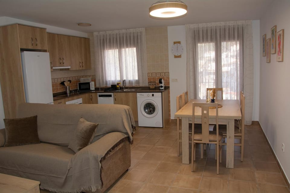 Kitchen or kitchenette, Living room, Dining area