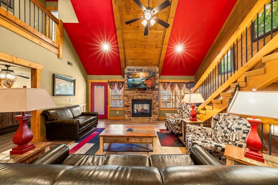 Splash Mansion Chalet in Gatlinburg