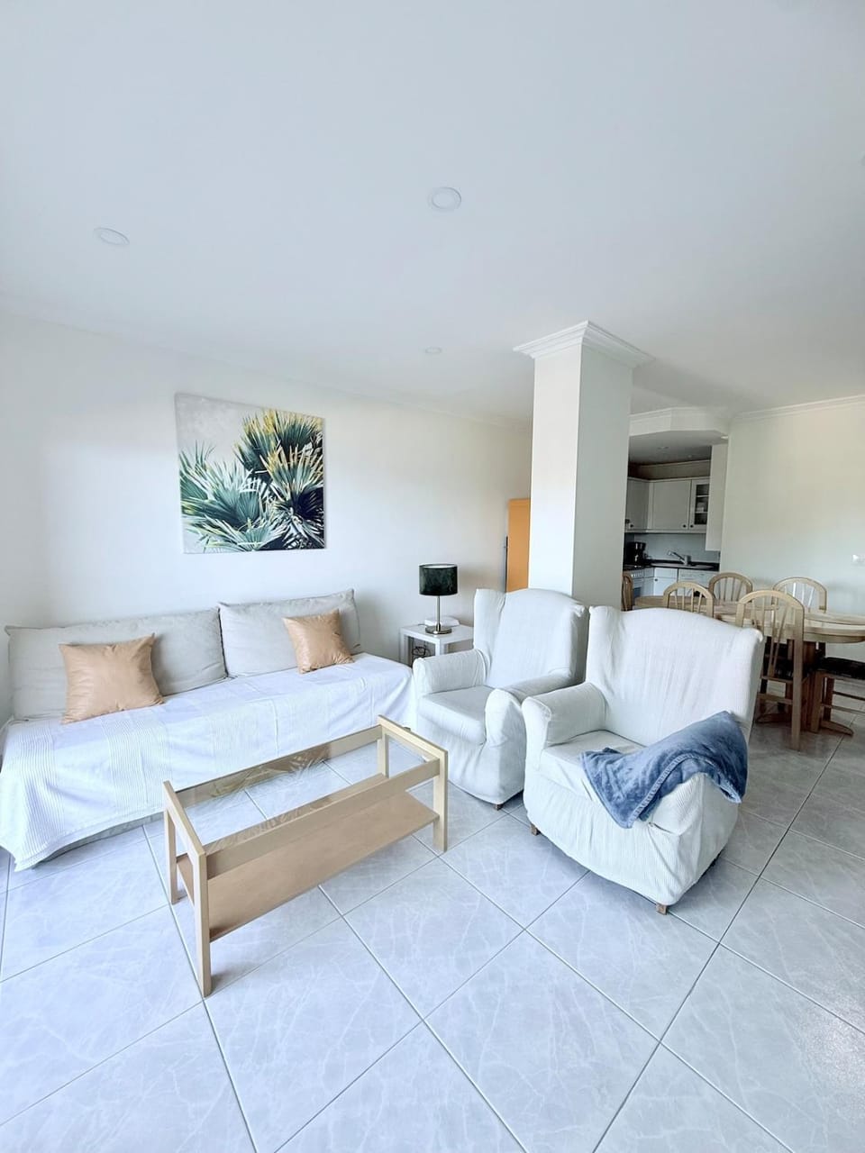 Living room, Dining area, kitchen